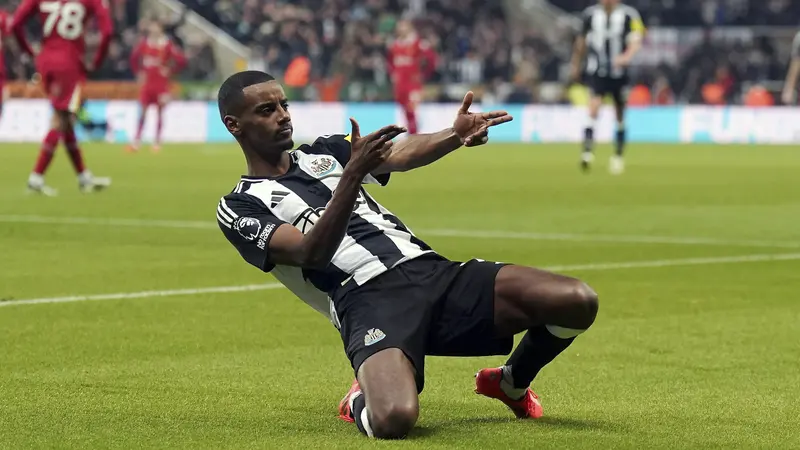 Newcastle Tolak Penawaran Liverpool untuk Alexander Isak