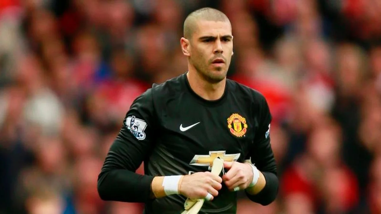 Victor Valdes, Kiper MU Sebelum David De Gea