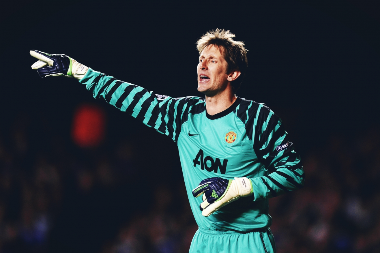 Edwin van der Sar: Legenda Setan Merah yang Tak Terlupakan