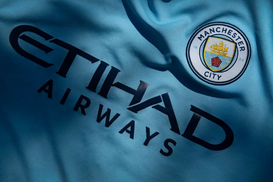 Manchester City Capai Kesepakatan APT, Sponsor Etihad Berlanjut
