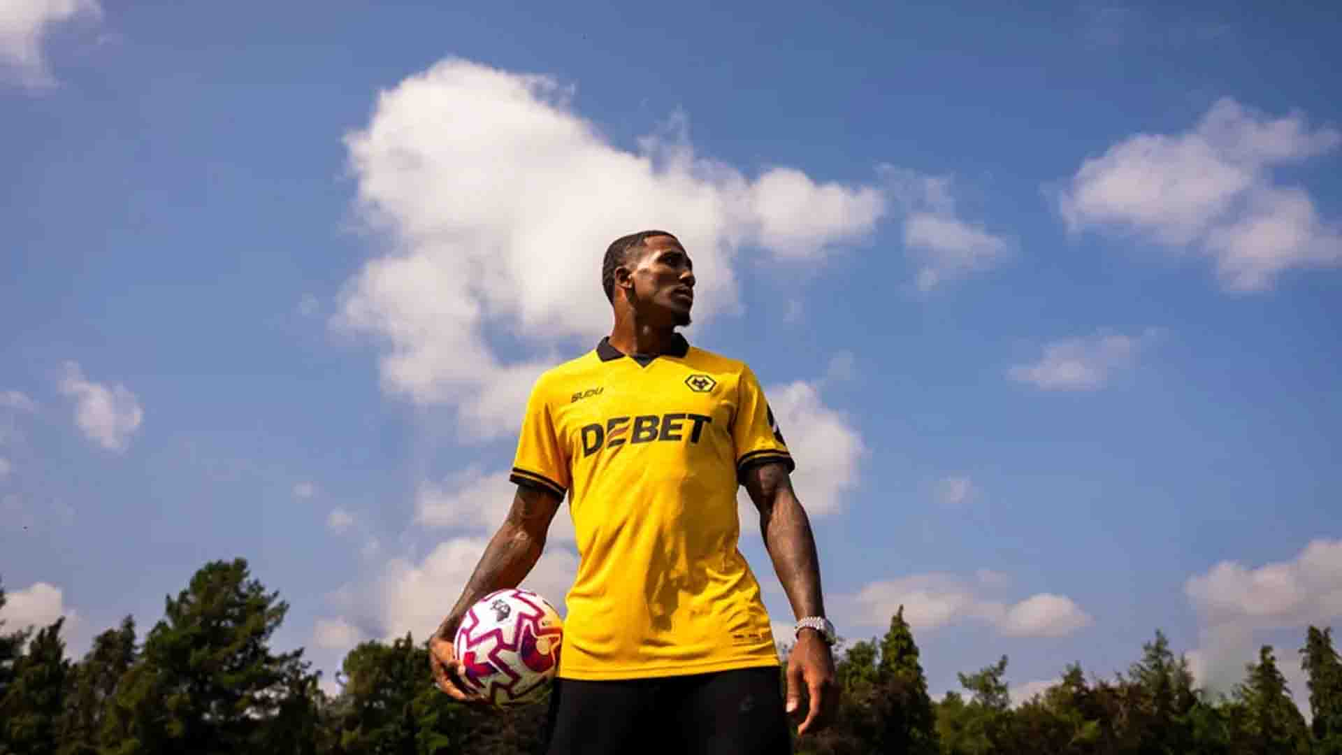 Tchatchoua Wolves Jadi Pemain Tercepat Premier League