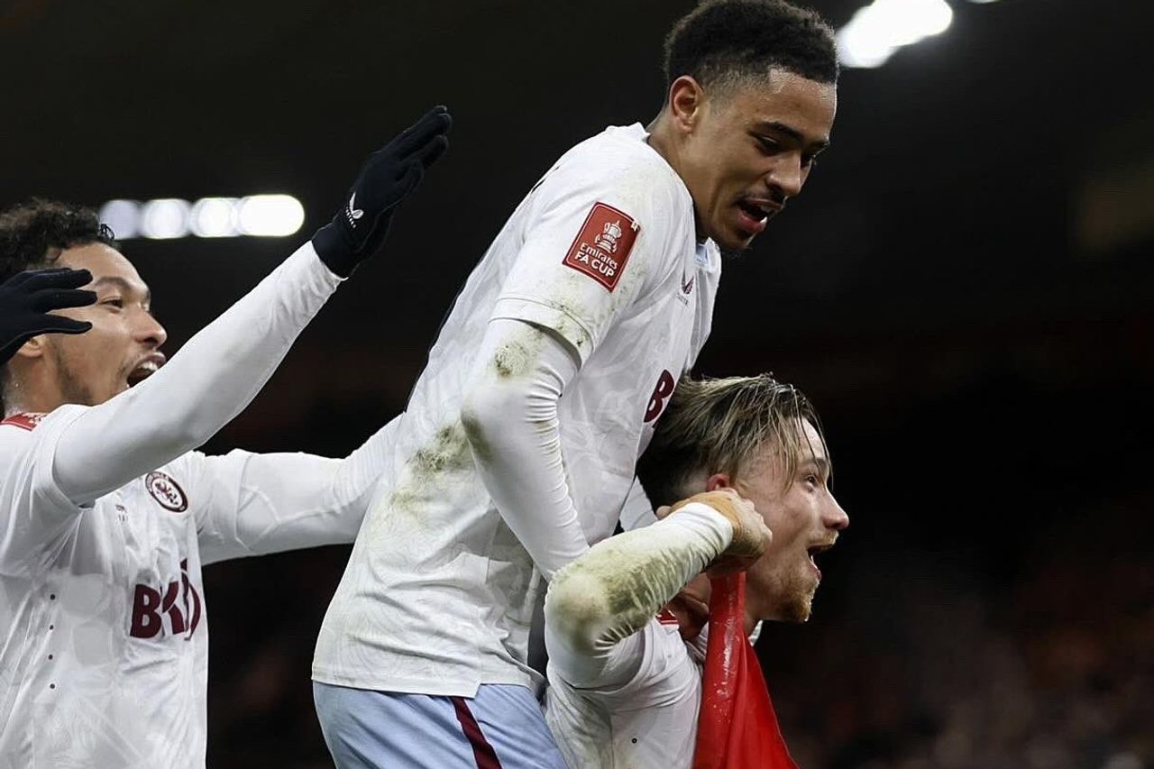 Aston Villa Pecah Kebuntuan Gol tapi Tersingkir dari League Cup