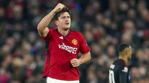 Harry Maguire Teken Kontrak Baru MU