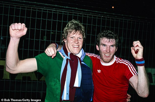 Nigel Spink: Kiper Heroik Aston Villa di Final Eropa 1982