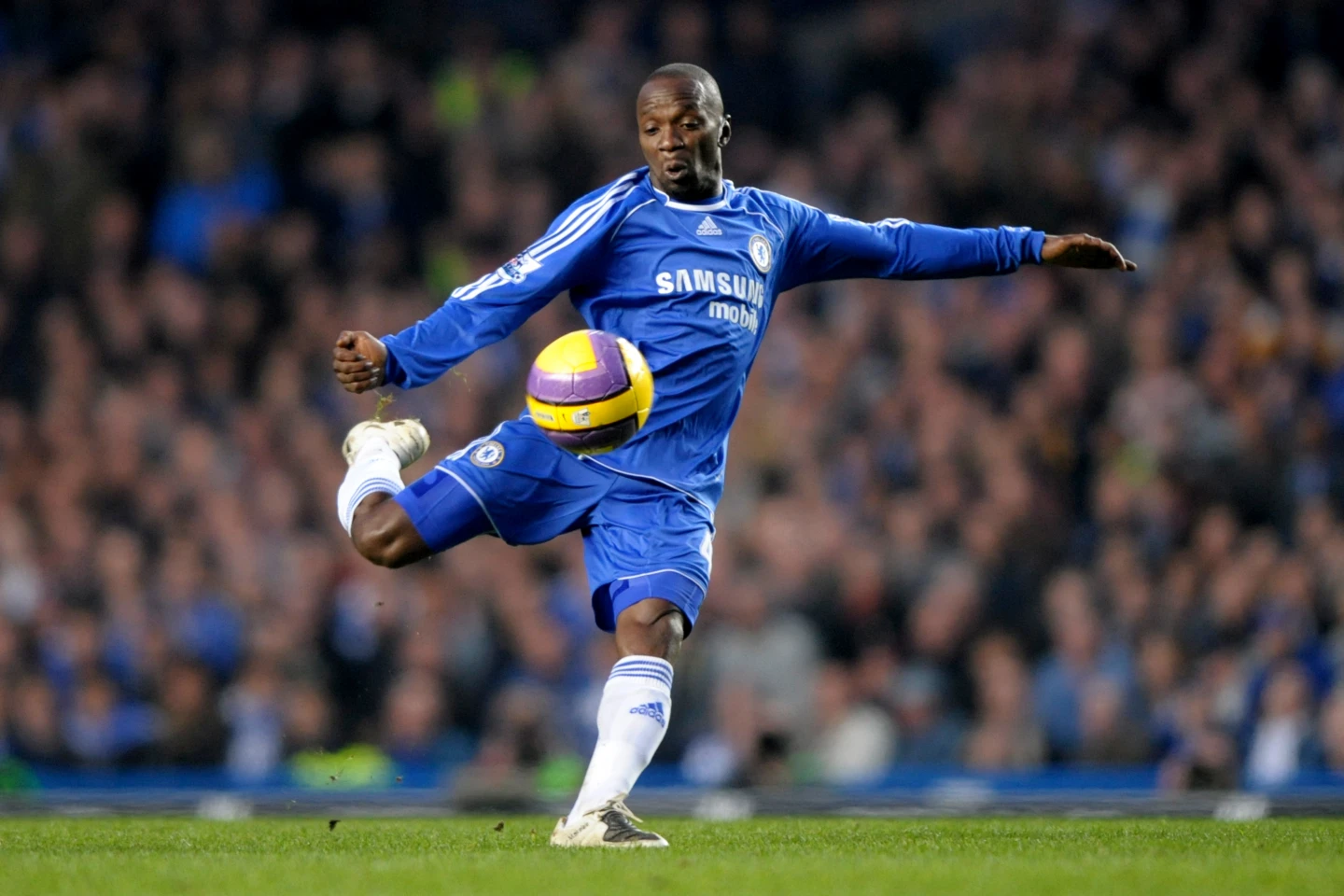 Claude Makélélé dan Lahirnya Posisi Gelandang Bertahan Modern