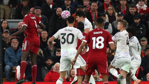 MU Kalahkan Liverpool 2-1 di Anfield