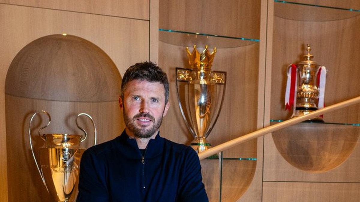 Ujian Pertama Michael Carrick di Manchester United pada Derby