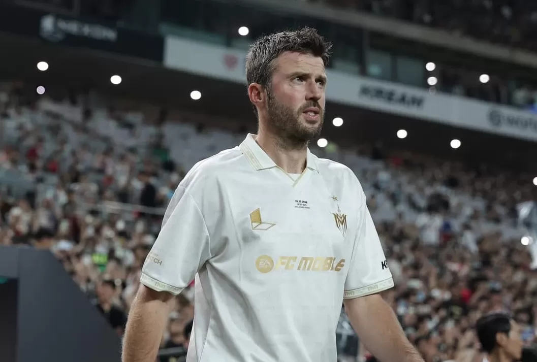 Manchester United Dilatih Carrick, Mainoo Raup Untung