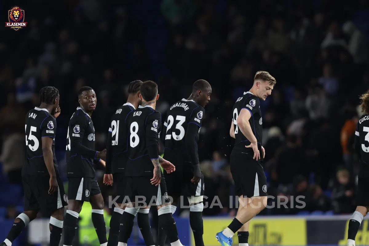 Chelsea Kalah Lagi dari Brighton, Rosenior Marah Besar